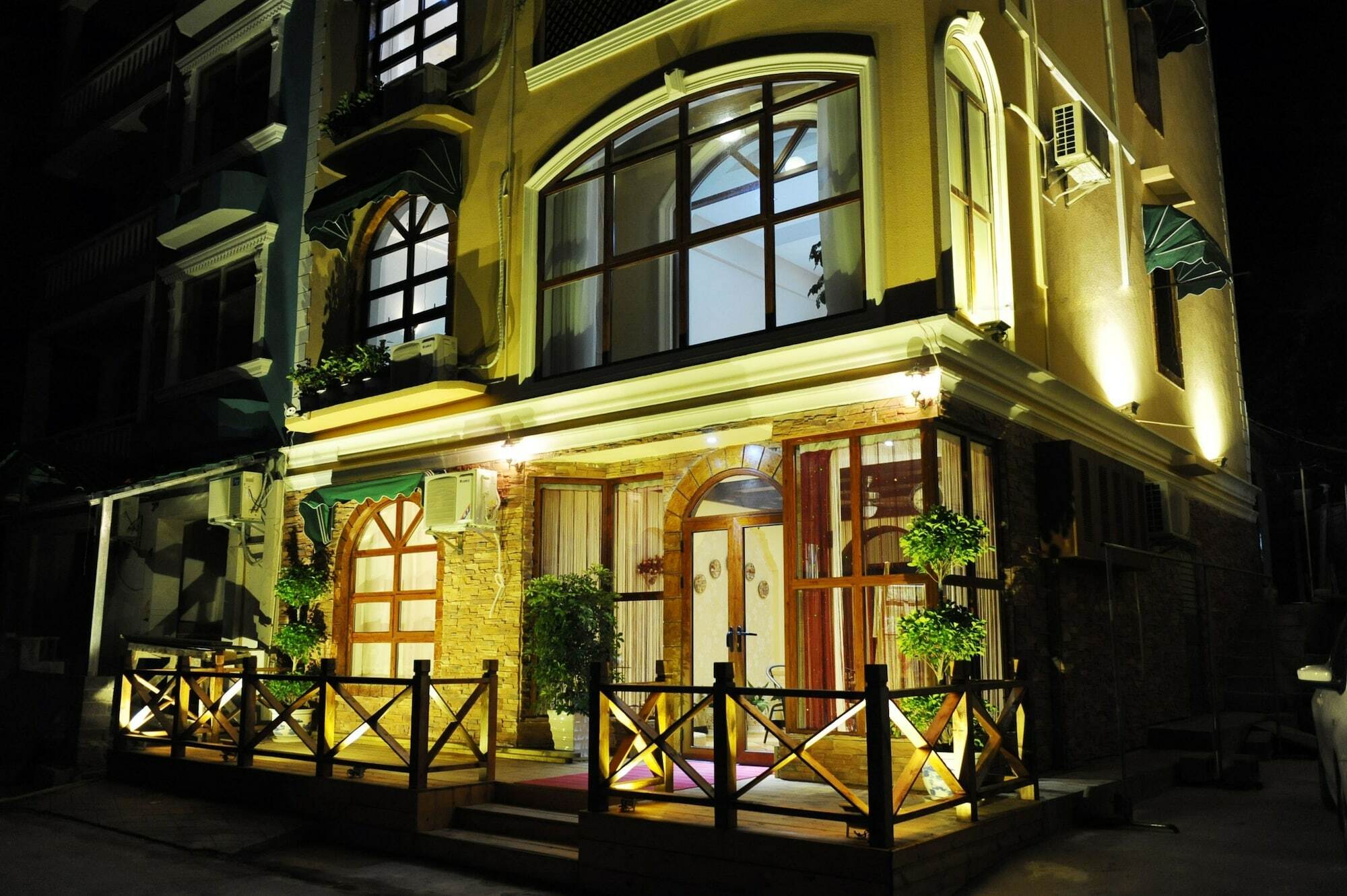 Raimi Hotel Chaqiyu Exteriör bild